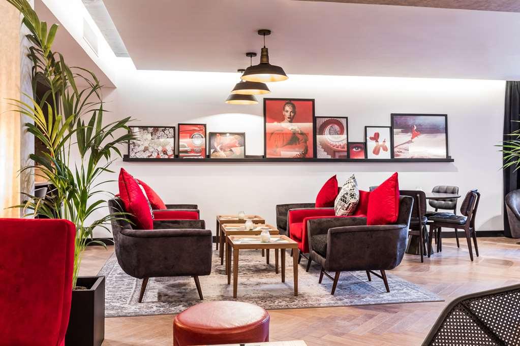 Radisson Red Hotel London Heathrow Restoran gambar